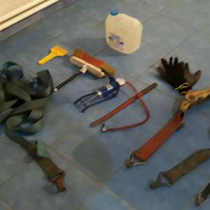 Tineri botoşăneni prinşi după ce au sustras bunuri dintr-un autocamion