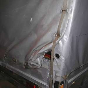 Tineri botoşăneni prinşi după ce au sustras bunuri dintr-un autocamion