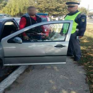 Tânăr cercetat de polițiștii de frontieră pentru conducere fără permis   