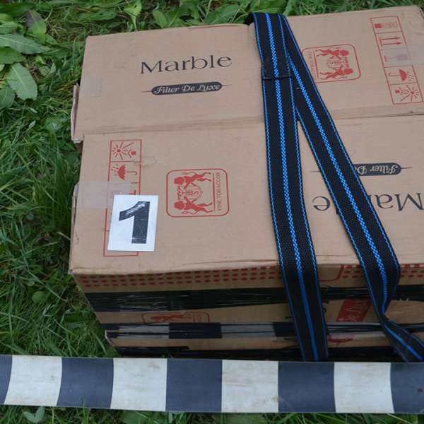 Peste 15.500 pachete cu țigări, confiscate la frontiera cu Ucraina
