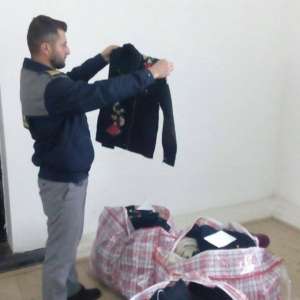 Bunuri în valoare de 119.400, fără documente justificative, depistate de polițiștii de frontieră