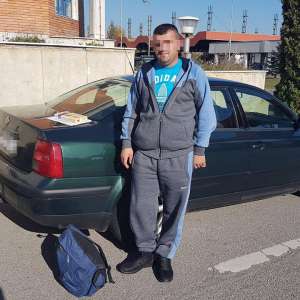 Trei bărbaţi din Kosovo cu documentele altor persoane, depistaţi la frontieră