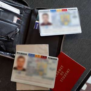 Cinci cărți de identitate româneşti false, descoperite în P.T.F. Albița
