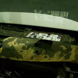 Peste 16.000 țigarete de contrabandă descoperite la controlul de frontieră