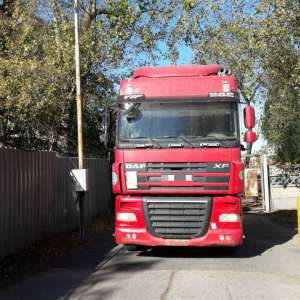 Autotractor furat din Italia, descoperit la Constanţa