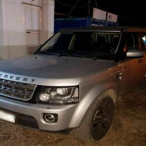 Land Rover de peste 160.000 lei cu numere de înmatriculare false,   descoperit de polițiștii de frontieră