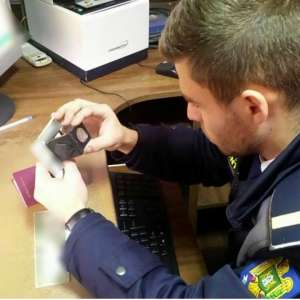 Șofer fără permis de conducere corespunzător, depistat la controlul de frontieră