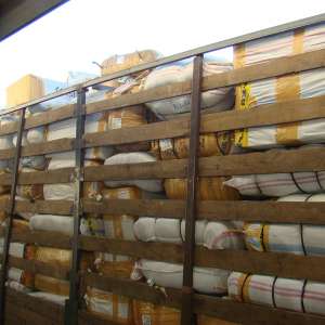 Bunuri textile contrafăcute în valoare de 345.000 lei depistate în P.T.F. Siret