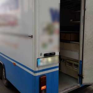 Autoturism radiat din circulaţie,  descoperit în P.T.F. Sculeni