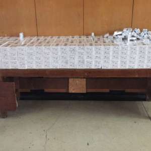 Aproximativ 4.000 pachete cu ţigări de contrabandă, descoperite de polițiștii de frontieră constănțeni