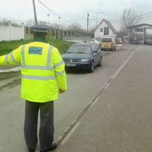 Autoturism neînmatriculat, depistat la Rădăuți Prut