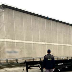 Remorcă furată și căutată de autoritățile din Slovenia, depistat în P.T.F. Stamora-Moravița