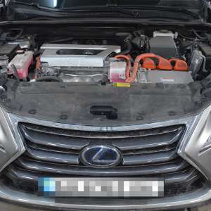 Lexus, în valoare de 40.000 de euro, căutat de autoritățile din Italia,  descoperit la P.T.F. Siret