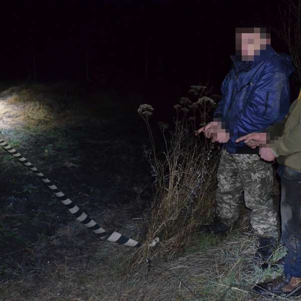 Contrabandişti ucraineni, depistaţi în timp ce intenţionau să introducă ilegal în România 9.000 pachete țigări