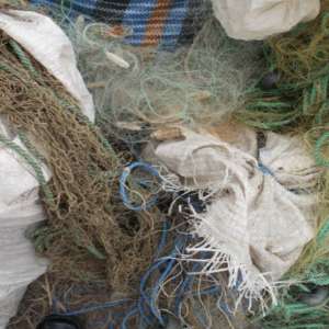 Un tractor, ţigarete de contrabandă şi unelte de pescuit reţinute de poliţiştii de frontieră brăileni în urma unor percheziţii