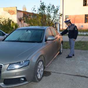 Autoturism de lux căutat de autorităţile norvegiene, confiscat de poliţiştii de frontieră mehedinţeni