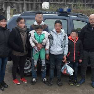 Două familii de cetăţeni irakieni, oprite la frontiera cu Ungaria