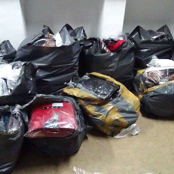 Bunuri susceptibile a fi contrafăcute, confiscate la P.T.F. Giurgiu