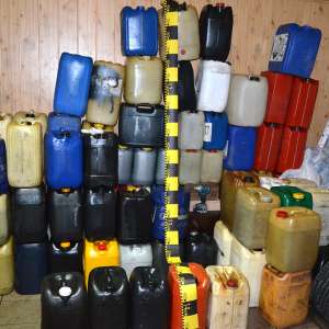 Grup infracţional specializat în contrabandă cu ţigări,  destructurat de poliţiştii de frontieră ieşeni
