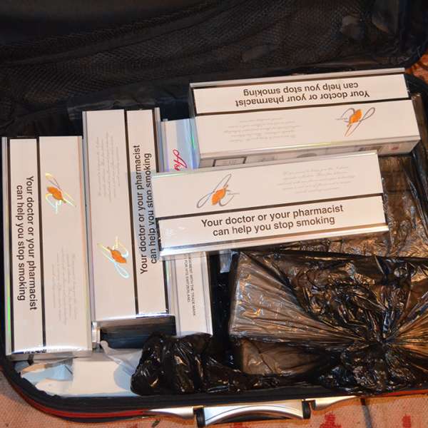Grup infracţional specializat în contrabandă cu ţigări, destructurat de poliţiştii de frontieră ieşeni