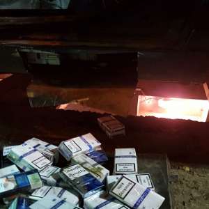 Țigări în valoare de 57.800 lei descoperite la frontiera de nord