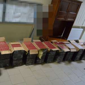 Peste 7.000 pachete țigări confiscate la frontiera de nord