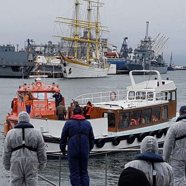 Doi cetăţeni turci, cercetaţi pentru călăuzirea a peste 60 de migranţi pe Marea Neagră, au fost arestaţi preventiv pentru 30 de zile