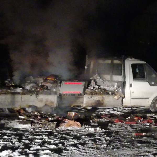 Un sucevean a fost arestat deşi a dat foc țigărilor de contrabandă