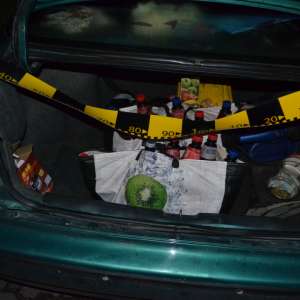 Ţigarete de contrabandă ascunse în sticle cu vin   