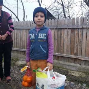 De la oameni, pentru oameni...