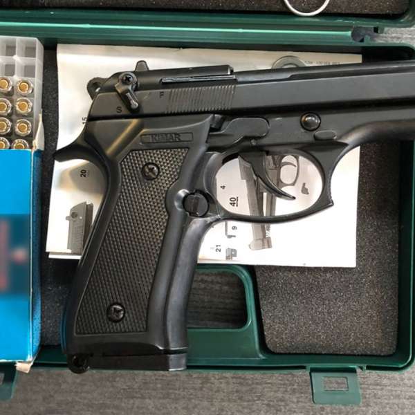 Arma neletală, calibru 8 mm, descoperită la P.T.F. Nadlac