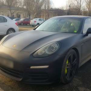 Porsche semnalat furat din Marea Britanie, descoperit la Constanţa