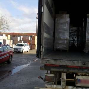Peste 200.000 de pachete cu țigări, ascunse în cutii cu fulgi de ovăz