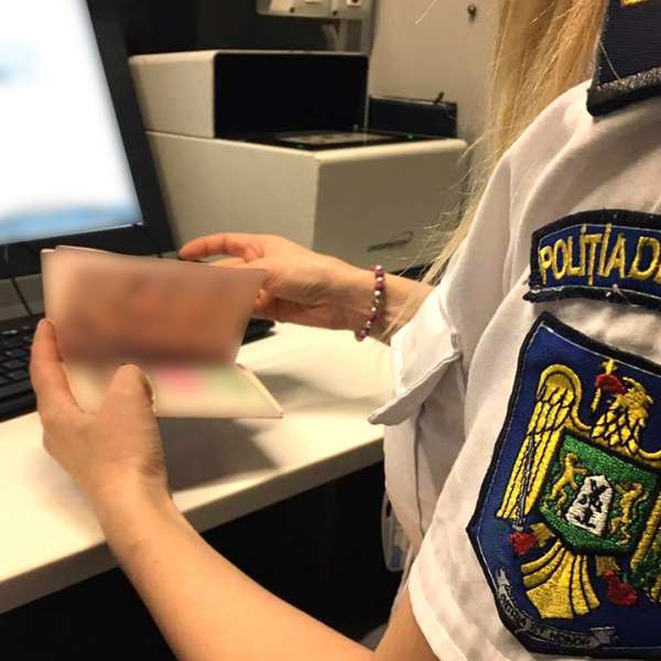 Documente false sau falsificate, descoperite la controlul de frontieră de la Aeroportul Henri Coandă