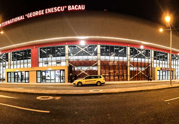 Bine ați venit la Aeroportul Internațional „George Enescu” Bacău - Bravo Alpha Charlie Alpha Uniform, 46.5311° N, 26.9107° E
