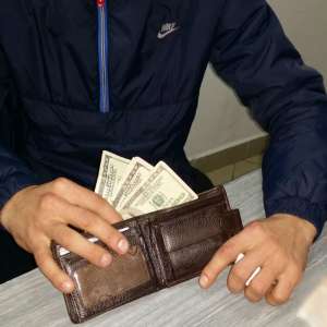 Bancnote false descoperite la P.T.F. Sculeni