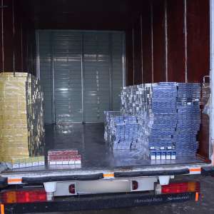 Aproximativ 14.500 pachete cu țigări de contrabandă, confiscate de polițiștii de frontieră maramureșeni