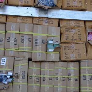 Un camion încărcat cu încălţăminte contrafăcută, a cărei valoare, dacă ar fi fost comercializată, depăşeşte 2 milioane de lei, depistat la P.T.F. Giurgiu