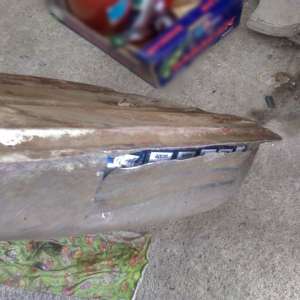 Ţigări de contrabandă, ascunse in rezervorul unui autoturism, descoperite la frontieră