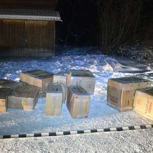 Peste 16.000 de pachete de ţigări de contrabandă, confiscate la frontiera de nord
