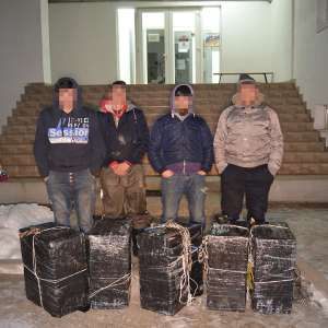 Șase maramureșeni cercetaţi pentru contrabandă cu ţigări