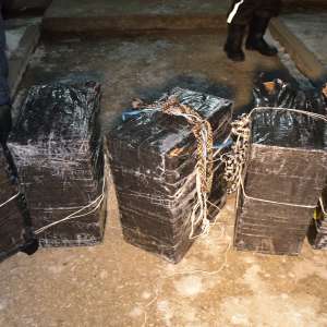 Șase maramureșeni cercetaţi pentru contrabandă cu ţigări