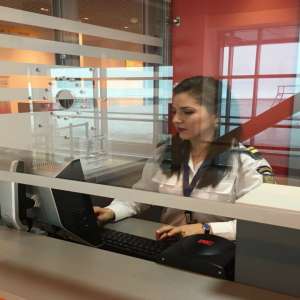 Carte de identitate românească falsă, descoperită la Punctul de Trecere a Frontierei Aeroport Iași