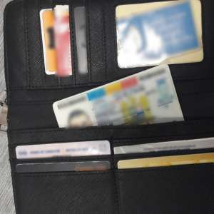 Carte de identitate falsă, descoperită la controlul de frontieră