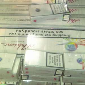 Peste 63.000 de ţigarete descoperite de poliţiştii de frontieră ascunse în instalaţia de aer condiţionat a unui tren internaţional