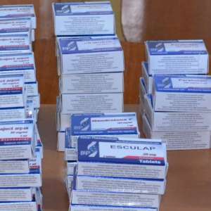 Mii de flacoane cu substante anabolizante, confiscate in urma unei actiuni la frontieră