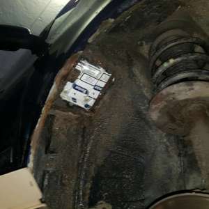 Volkswagen Sharan antifonat cu țigări de contrabandă