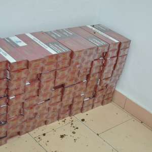 Tânăr depistat în timp ce încerca să introducă ilegal în ţară 1.000 de pachete cu ţigări de contrabandă