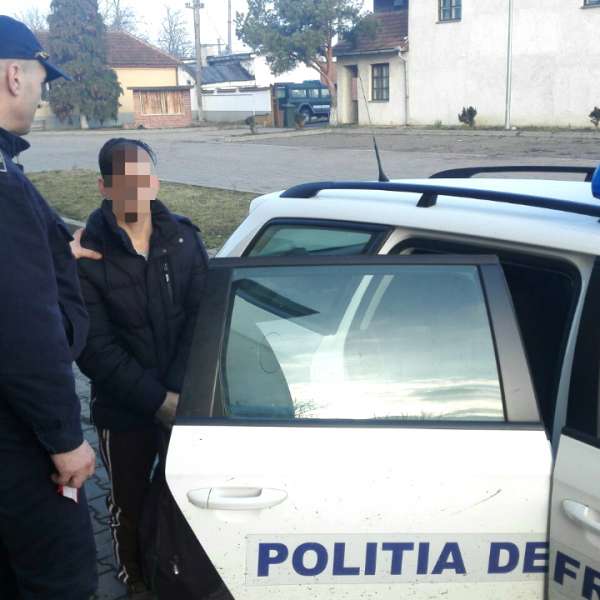 Un cetățean din Afganistan, depistat când intenţiona să treacă ilegal frontiera în Serbia