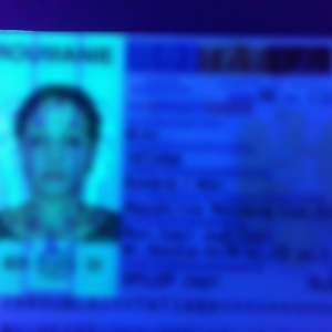 Carte de identitate falsă, descoperită la controlul de frontieră